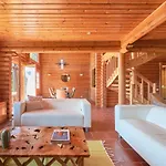 & Golf Retreat W Amazing Pool, By Timecooler Villa Aroeira (Setubal)