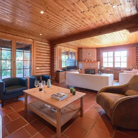 & Golf Retreat W Amazing Pool, By Timecooler Aroeira (Setubal)