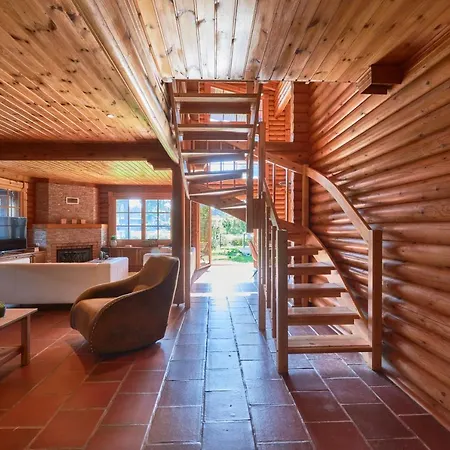 Vila & Golf Retreat W Amazing Pool, By Timecooler Aroeira (Setubal)
