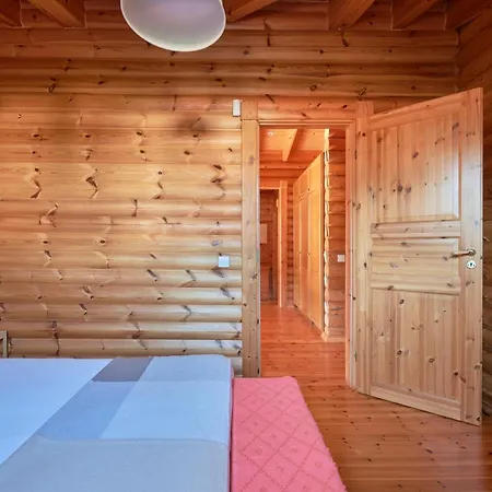 Villa & Golf Retreat W Amazing Pool, By Timecooler Aroeira (Setubal)